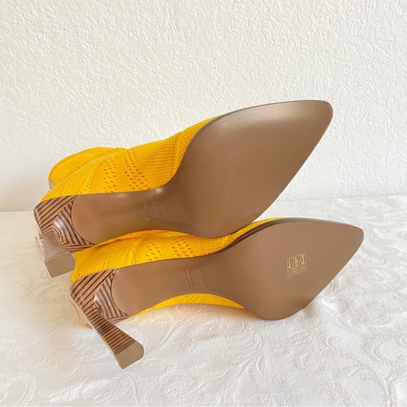 Fendi Jacquard FF monogrammed Mesh Knit Yellow boots - Picture 11 of 16